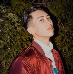 Meet your Posher, Ethan